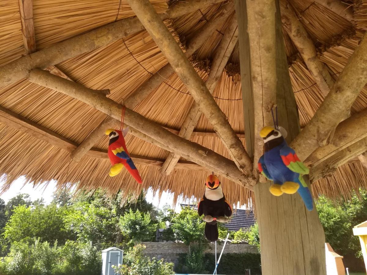 Posada Quinta Pata Ezeiza Luaran gambar